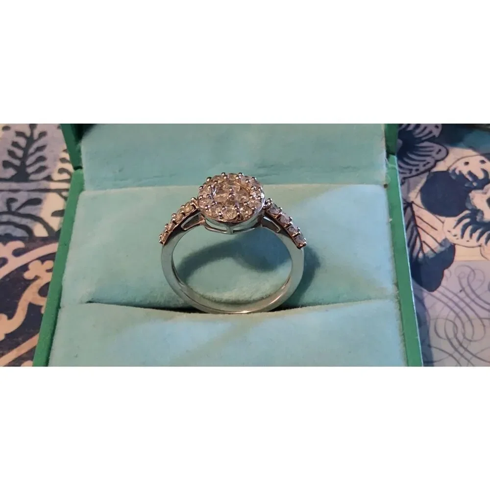 Stunning 1.0 Carat Brilliant Round Cut Genuine Diamond Halo Cluster Oval Ring #8